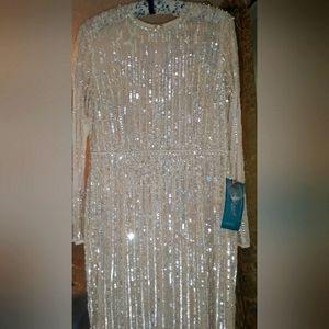 NWT STUNNING MAC DUGGAL LONG SLEEVE FULLY BEADED SEQUIN GOWN $698